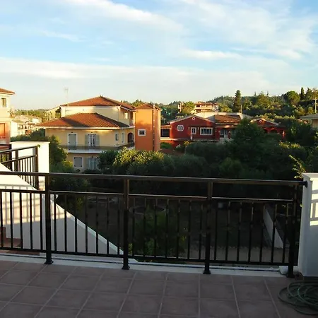 En-Ikia: Spacious And Comfortable 2 Bedroom Apartment Corfu (city)