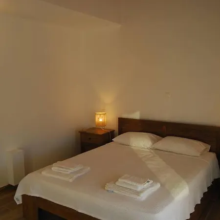 En-Ikia: Spacious And Comfortable 2 Bedroom Apartment Apartment