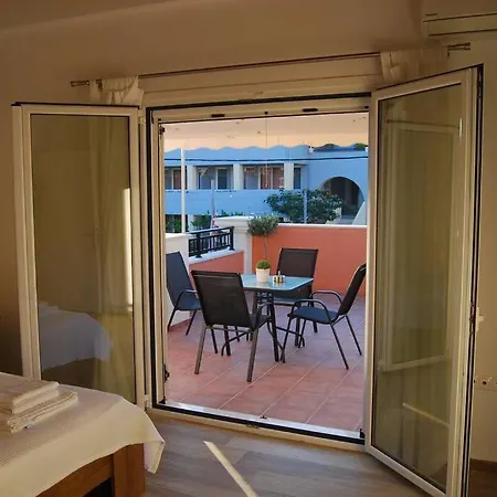 En-Ikia: Spacious And Comfortable 2 Bedroom Apartment Apartment