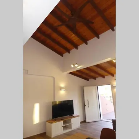 En-Ikia: Spacious And Comfortable 2 Bedroom Apartment Apartment