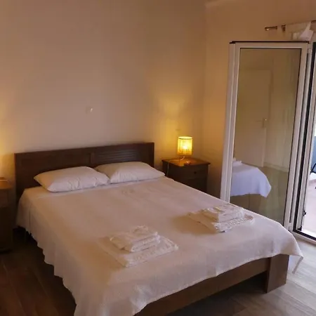 En-Ikia: Spacious And Comfortable 2 Bedroom Apartment Apartment